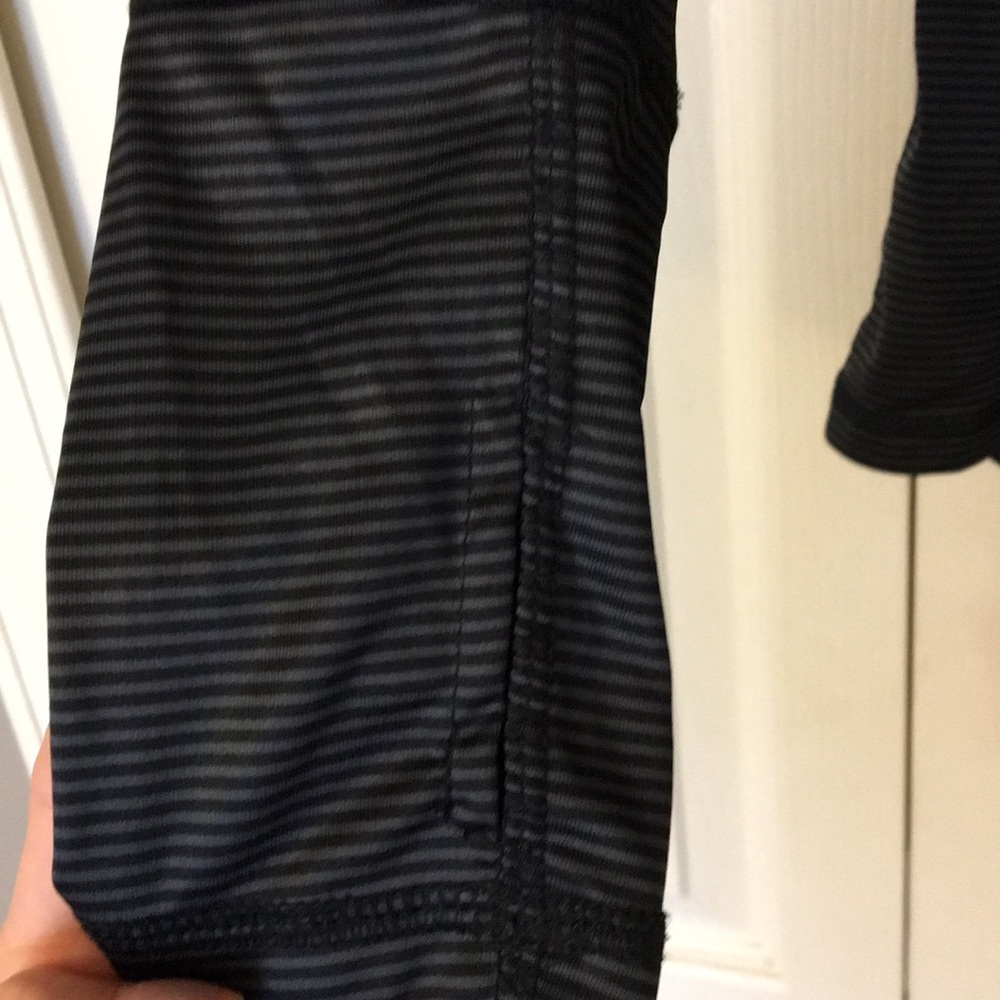 Running workout jacket - Picture 3 of 3